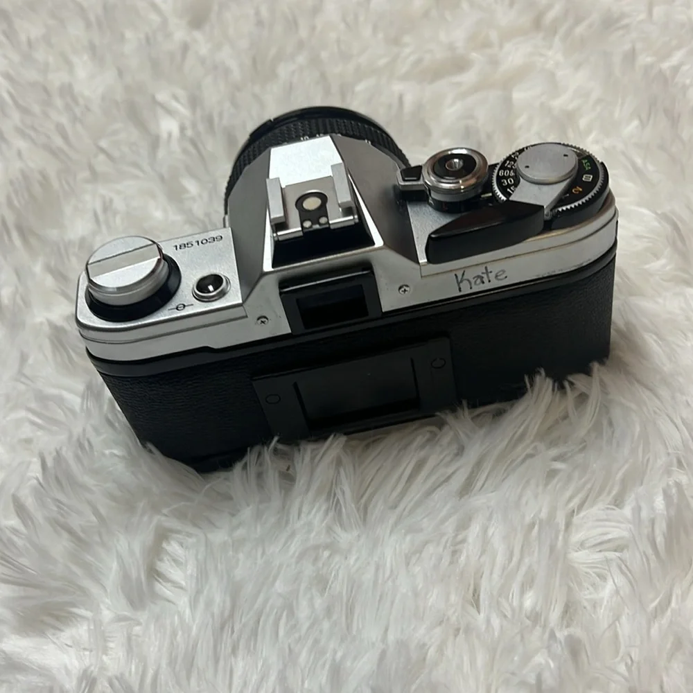 CANON AE1